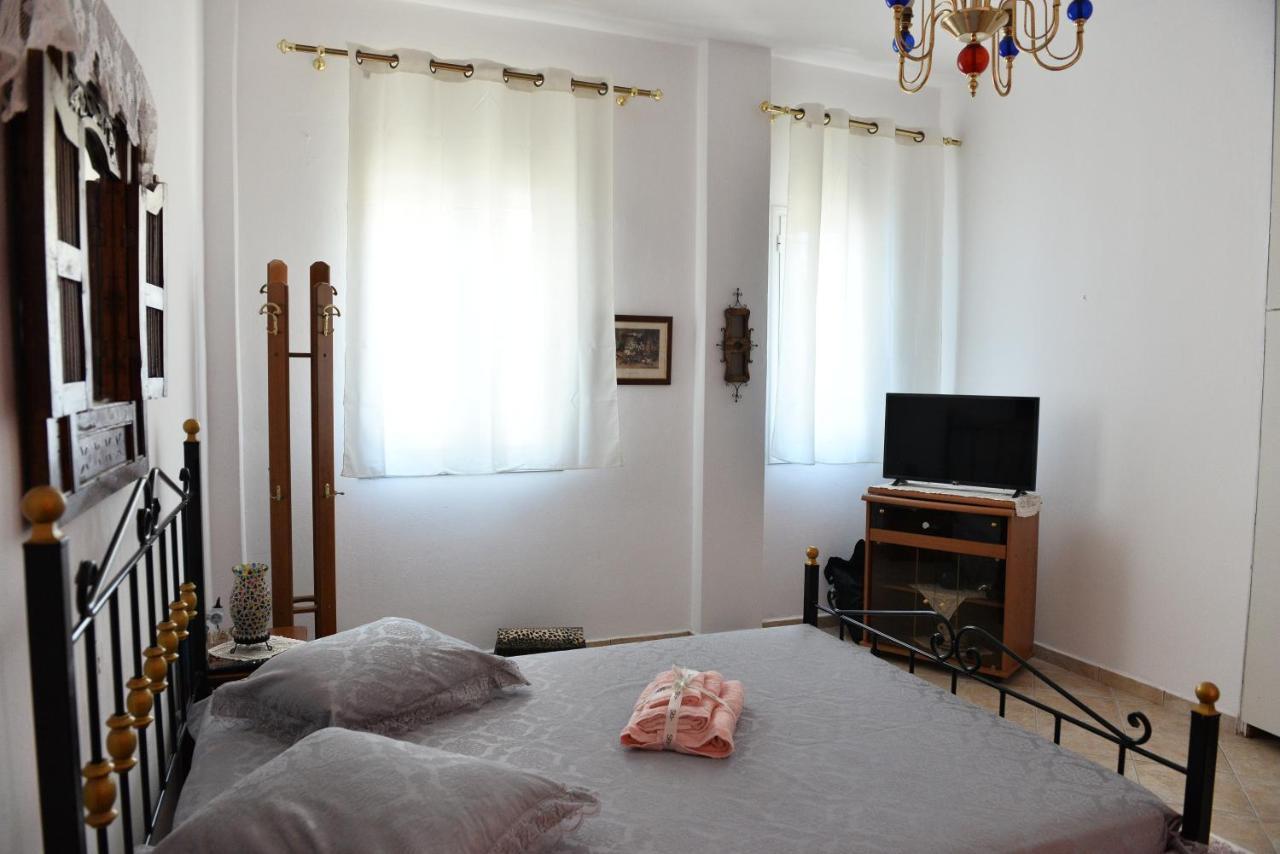 Κυκλαδίτικη Βίλα Στην Παραλία Αντώνηδες, Κύθνου Kíthnos Exterior photo